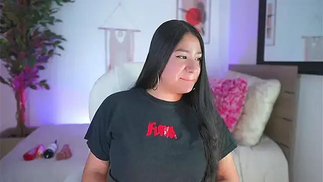 melissa_laurent_ on StripChat