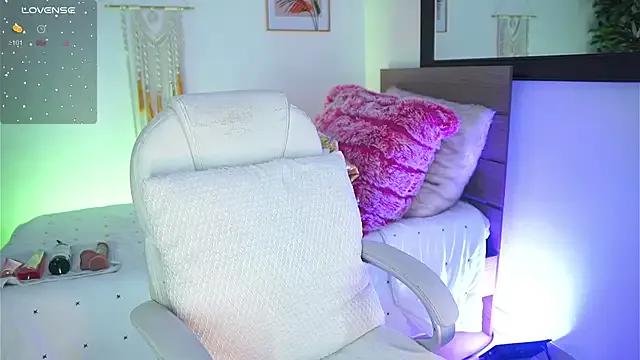 melissa_laurent_ on StripChat