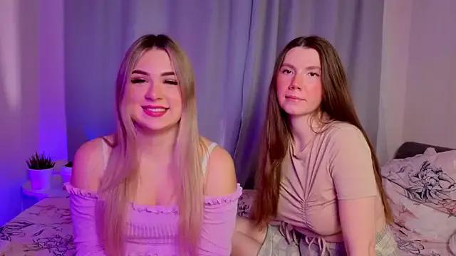 MelitaMoote on StripChat