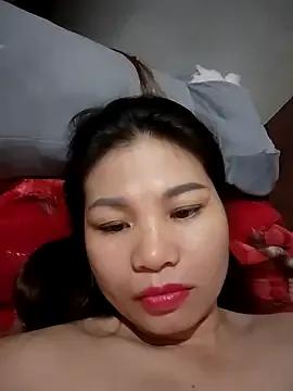 Meoweo_23 on StripChat