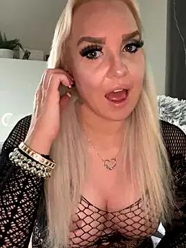 MIA-XXX on StripChat