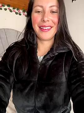 Mia_salinass on StripChat