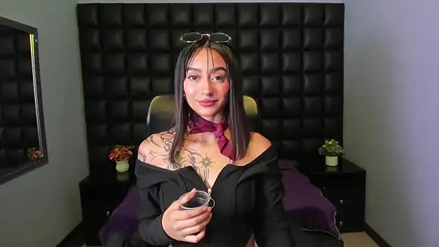 Miaa_Thopmson on StripChat