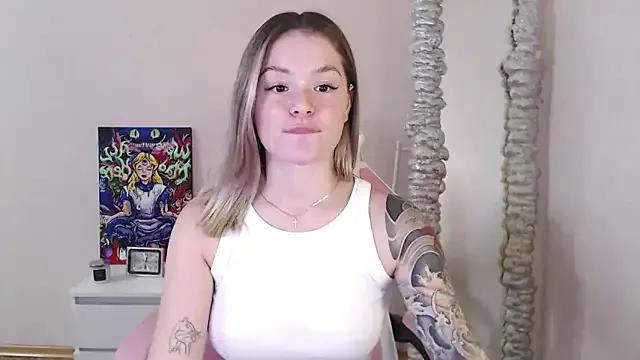 miaacatt on StripChat