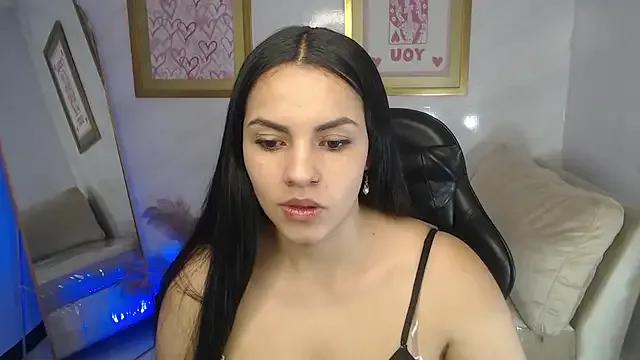 Mialover_v on StripChat