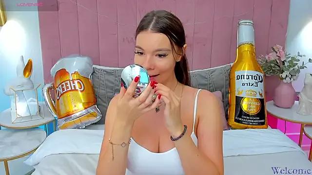 MiaMuse on StripChat