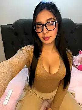 MiaSofia__ on StripChat