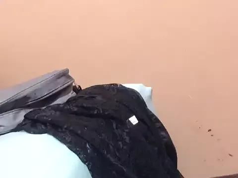 MIGHTYASSS on StripChat