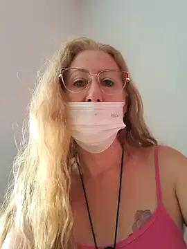 MILEIDE980 on StripChat