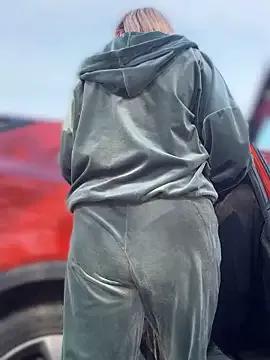 Milena-MilfaXXX on StripChat