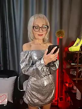 Milforja on StripChat