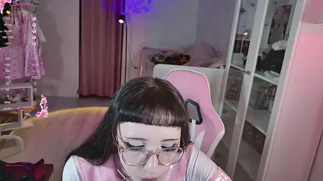 MiraJadee on StripChat