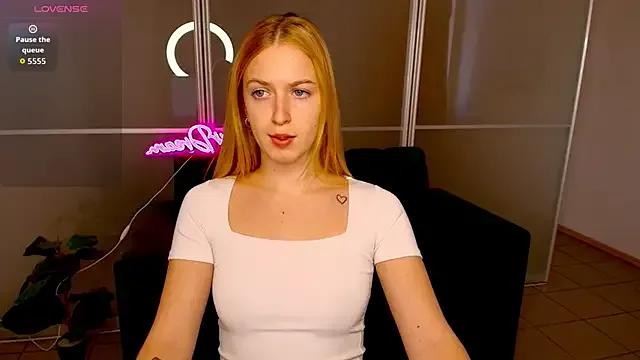 MirandaMayers on StripChat