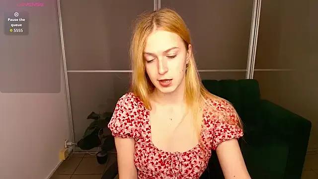 MirandaMayers on StripChat