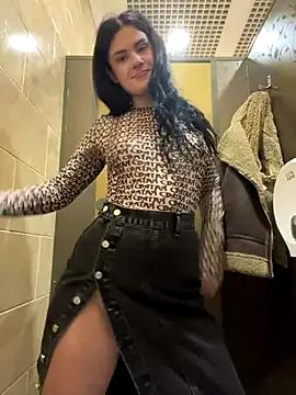 MiraReach on StripChat