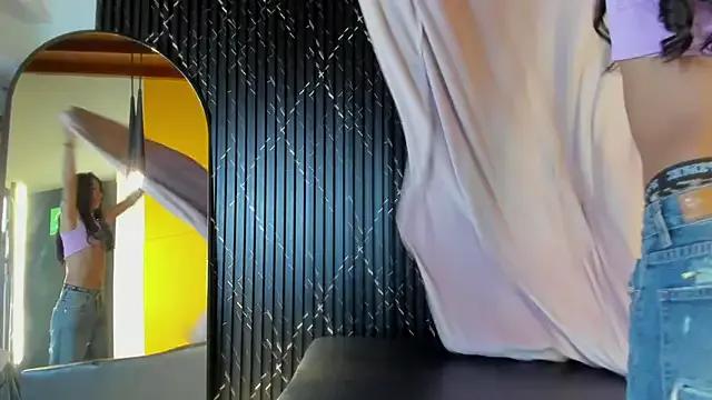 Miss_Ariaa on StripChat