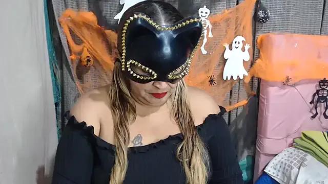 mom_son_dirty on StripChat