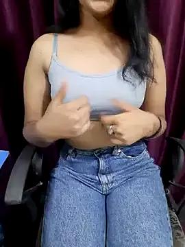 Monalisa670 on StripChat