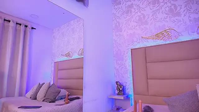 monserrat_towers on StripChat