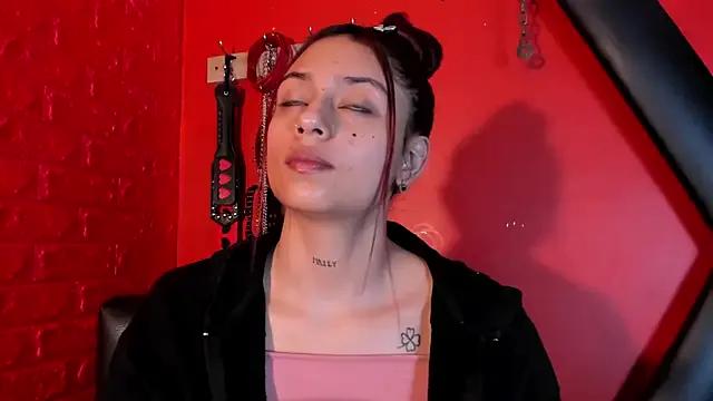 Monttserratt on StripChat