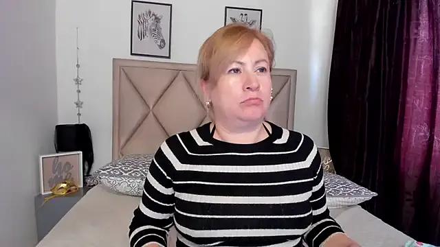 MonyCassius — Oil in the tits