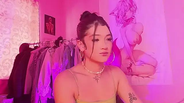 moonfiredancer on StripChat