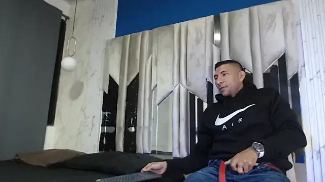 Morganandmegan on StripChat