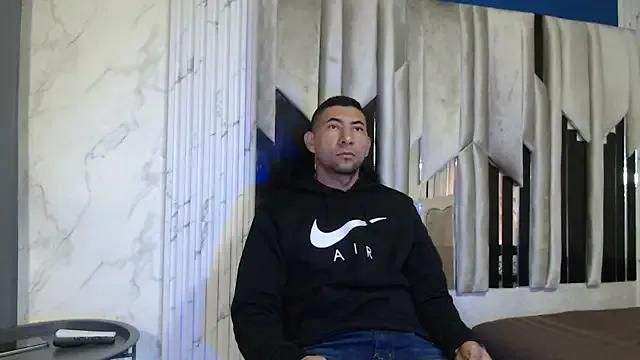 Morganandmegan on StripChat