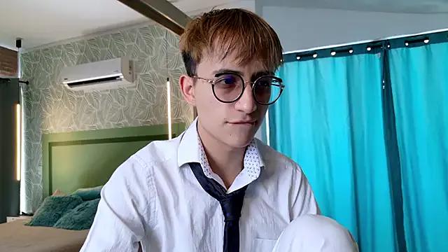 Mr_evan1 on StripChat