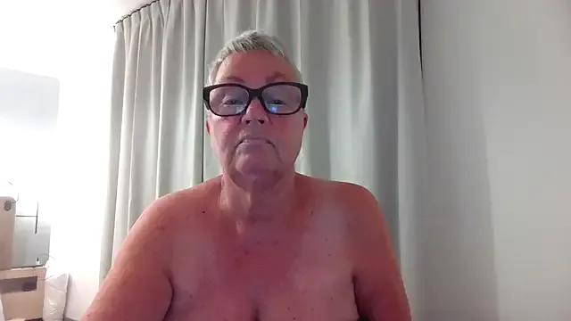 Mystery-Grandmother on StripChat