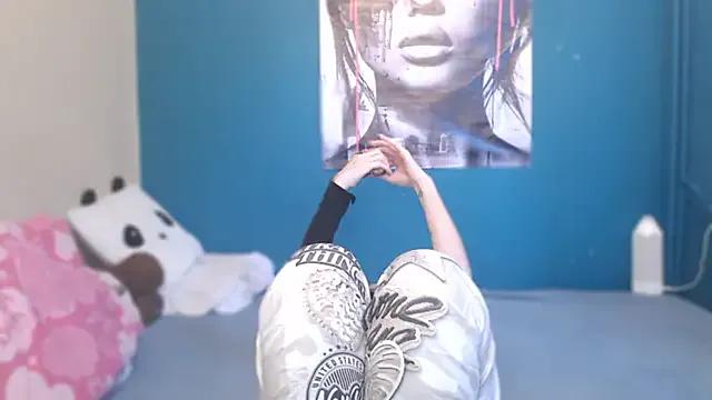 NADINNNE on StripChat