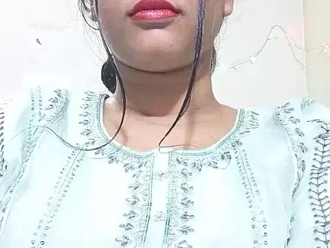 Nancy_queen001 on StripChat