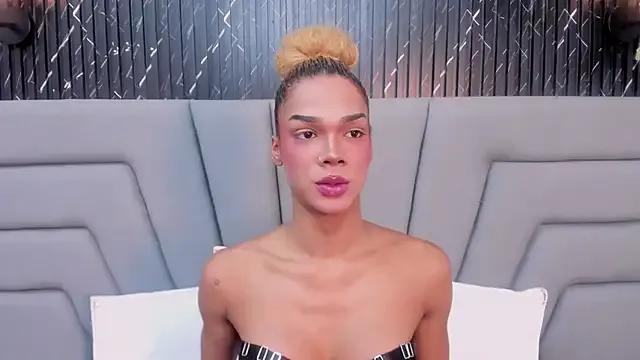 NaomiSteward on StripChat