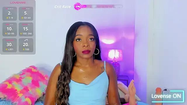 naomy_68 on StripChat