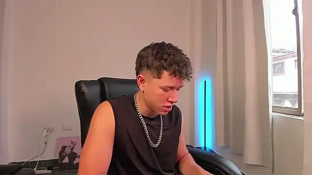 nathan_blake on StripChat