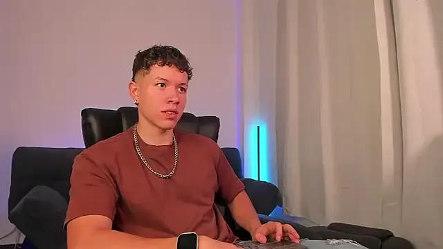 nathan_blake on StripChat