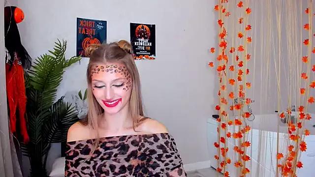 NaturalBeaty on StripChat