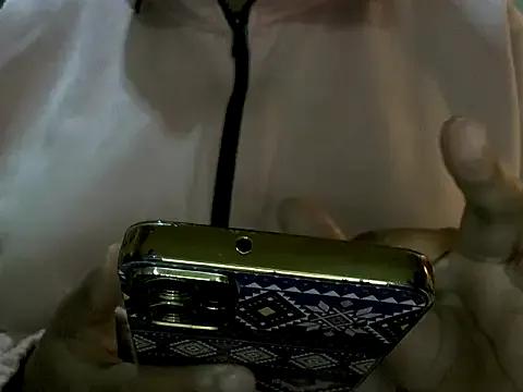 NewBeginnings8 on StripChat