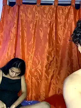 Nezuko-uWux on StripChat