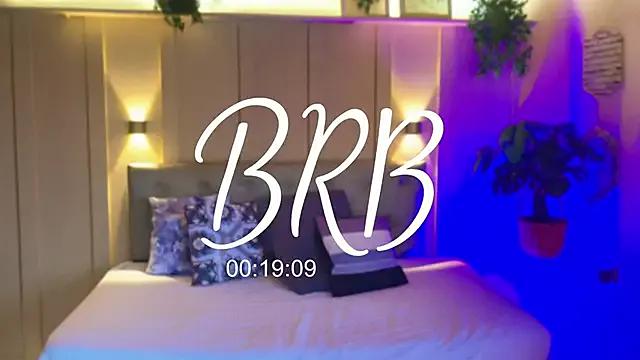 nicki_snow on StripChat