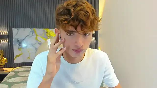 NicolasFerrer18 on StripChat