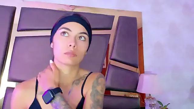 NicoleEsposito on StripChat