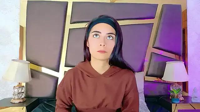 NicoleEsposito on StripChat