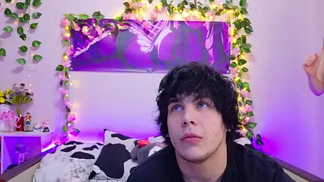 Night_angell69 on StripChat