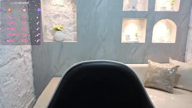 Nikka_Tx on StripChat