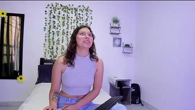 Noellesable on StripChat