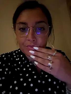 Novababy18 on StripChat