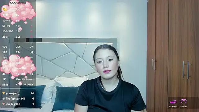 nylaa_rose on StripChat