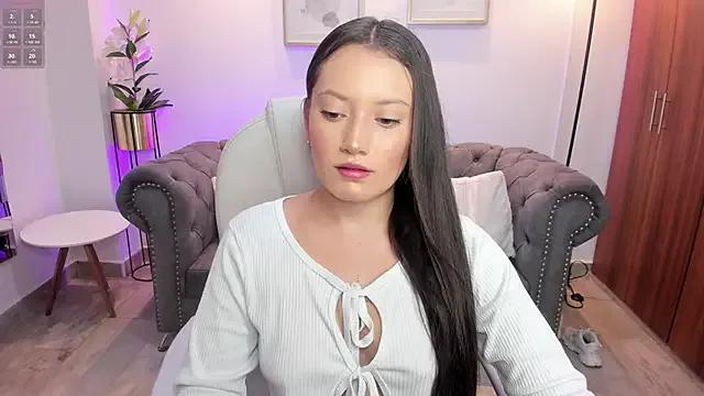 nylaa_rose on StripChat