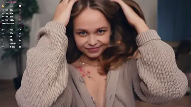 OdellaGillingham on StripChat